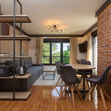 Pampas Apartments Mreznica ドゥガ・レサ エクステリア 写真