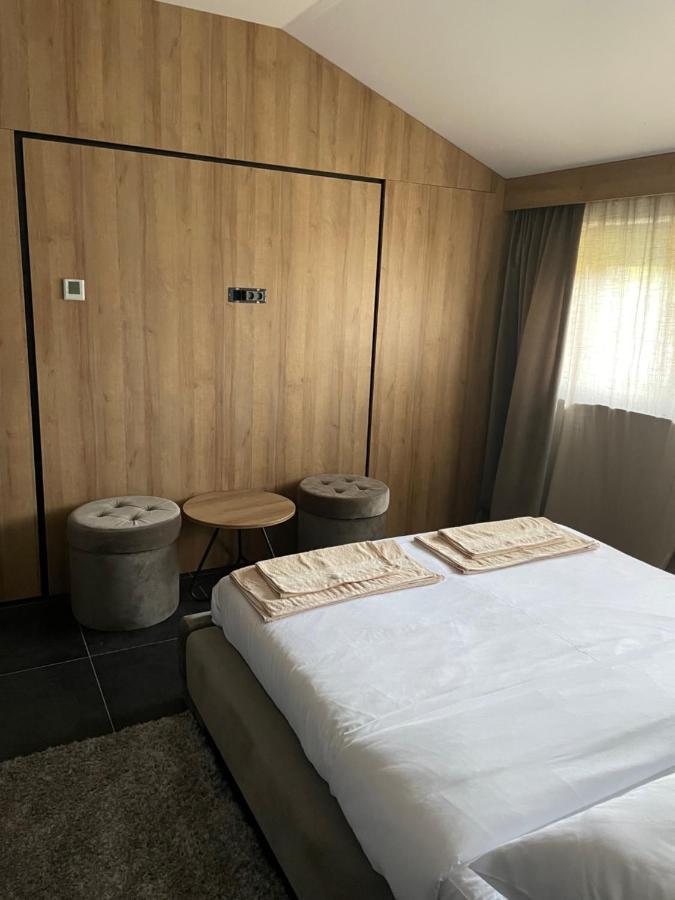 Pampas Apartments Mreznica ドゥガ・レサ エクステリア 写真
