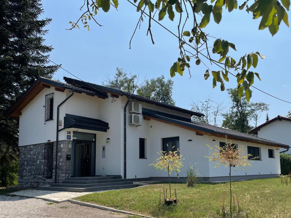 Pampas Apartments Mreznica ドゥガ・レサ エクステリア 写真