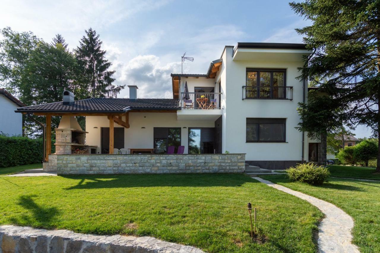 Pampas Apartments Mreznica ドゥガ・レサ エクステリア 写真