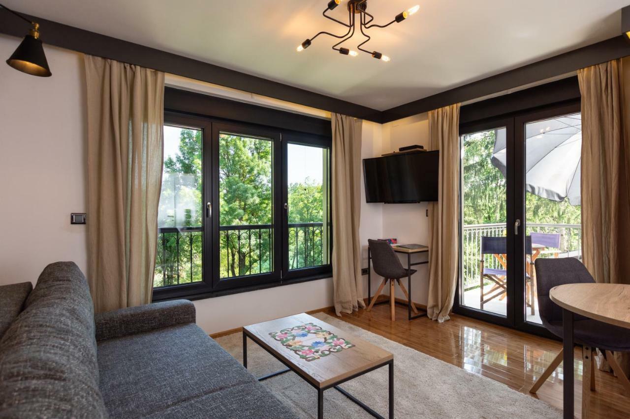 Pampas Apartments Mreznica ドゥガ・レサ エクステリア 写真